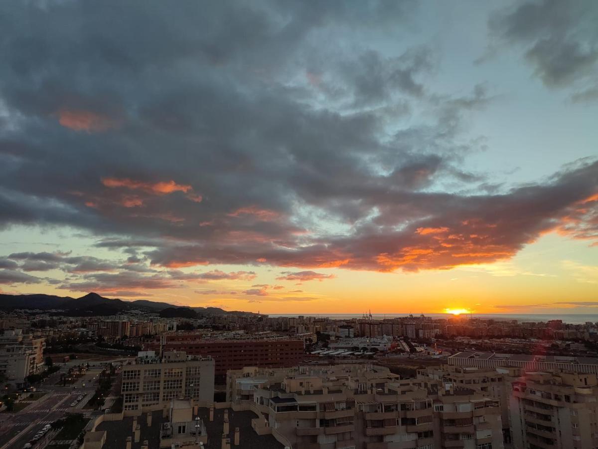 Apartamentum Espectacular Apartamento Con Increibles Vistas Appartamento Málaga Esterno foto